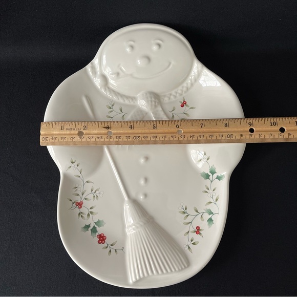 Pfaltzgraff - Winterberry - Snowman Serving Plate - Picture 2 of 6